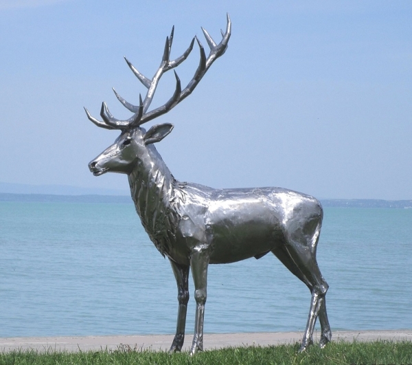 Dammhirsch Skulptur Edelstahl groß